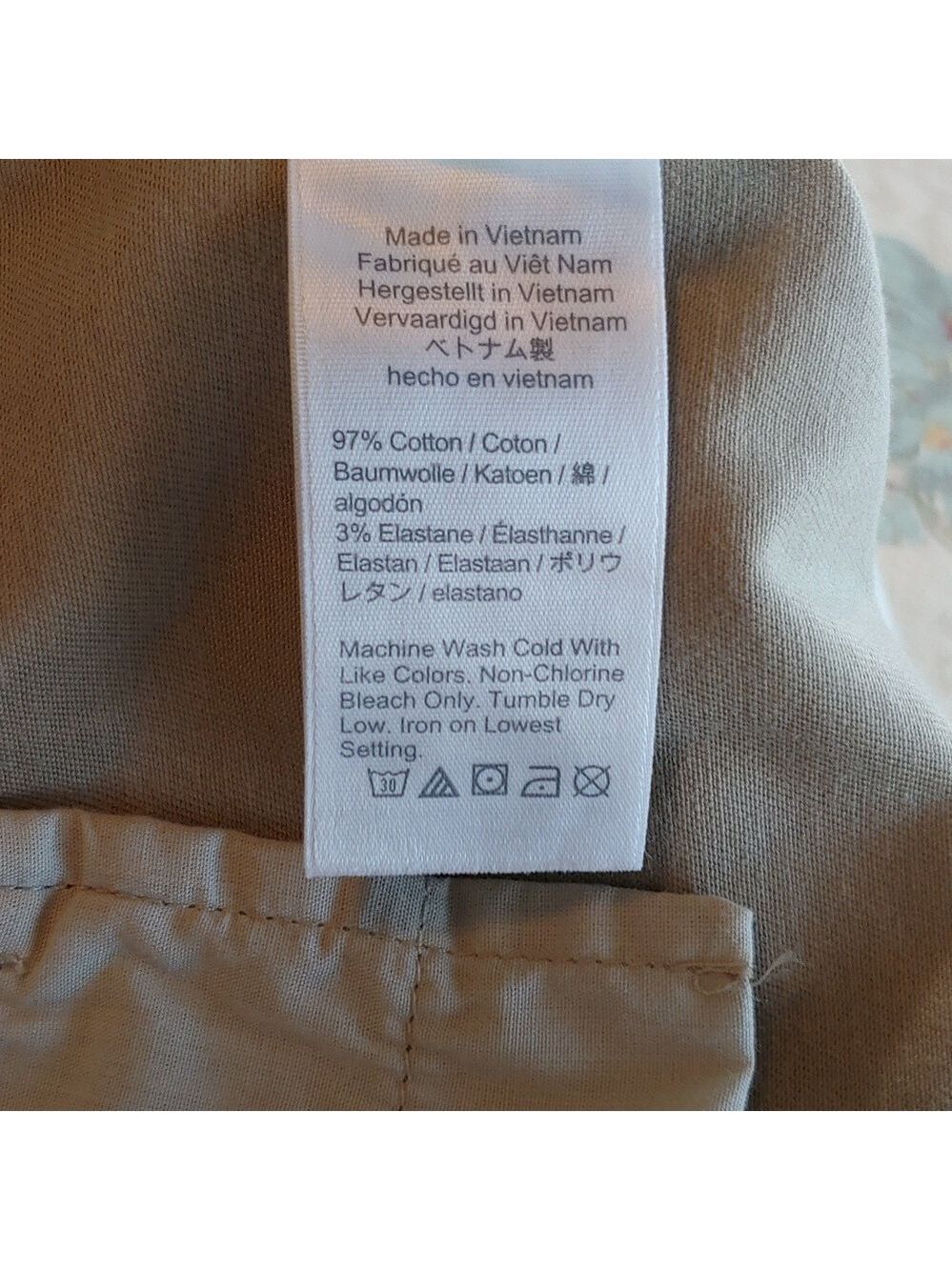 J. Crew 5" Khaki Cotton Stretch Chino Shorts in Women's Size 4 - Picture 17 of 17